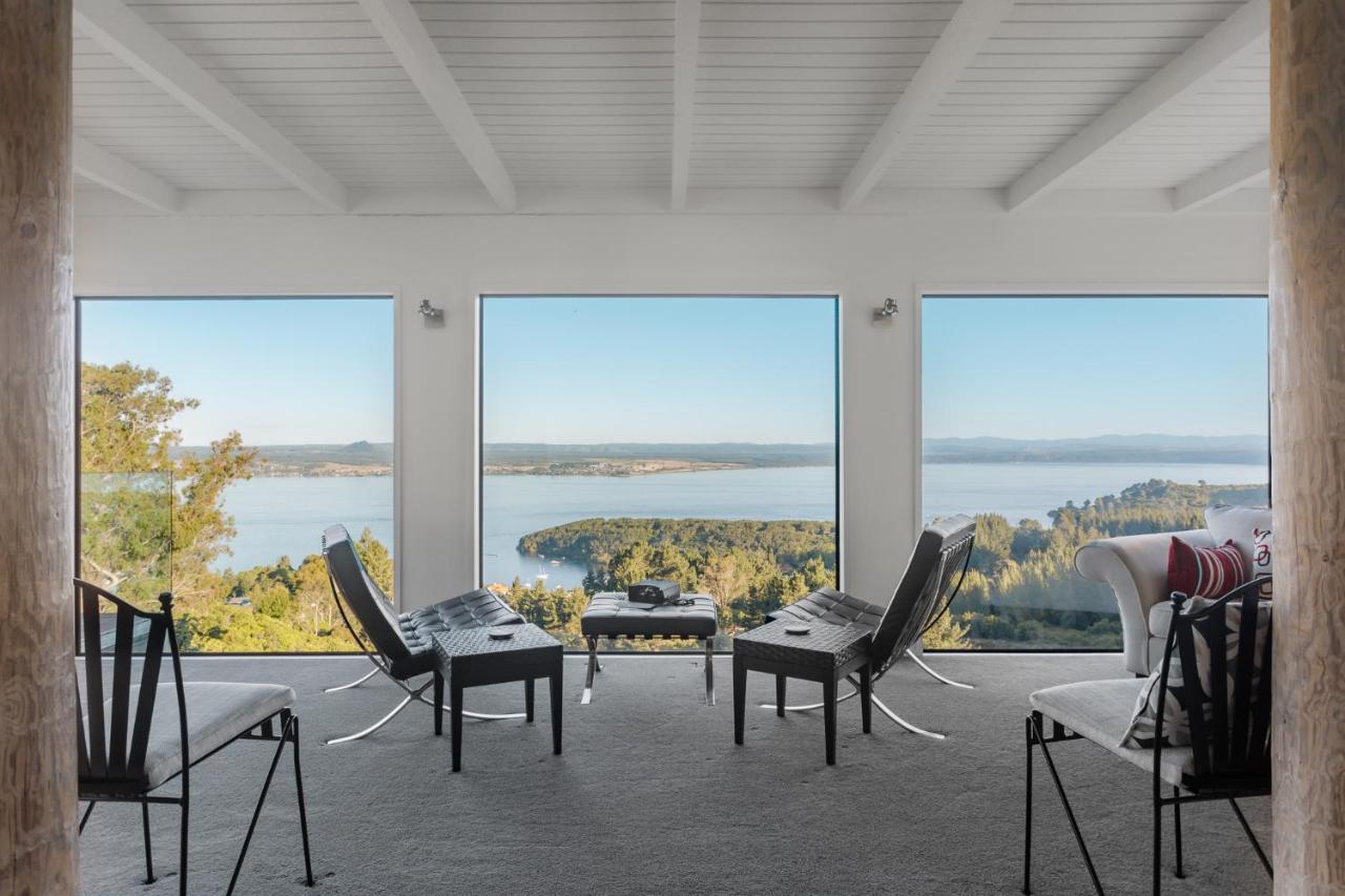 Acacia Cliffs Lodge Taupo Bagian luar foto
