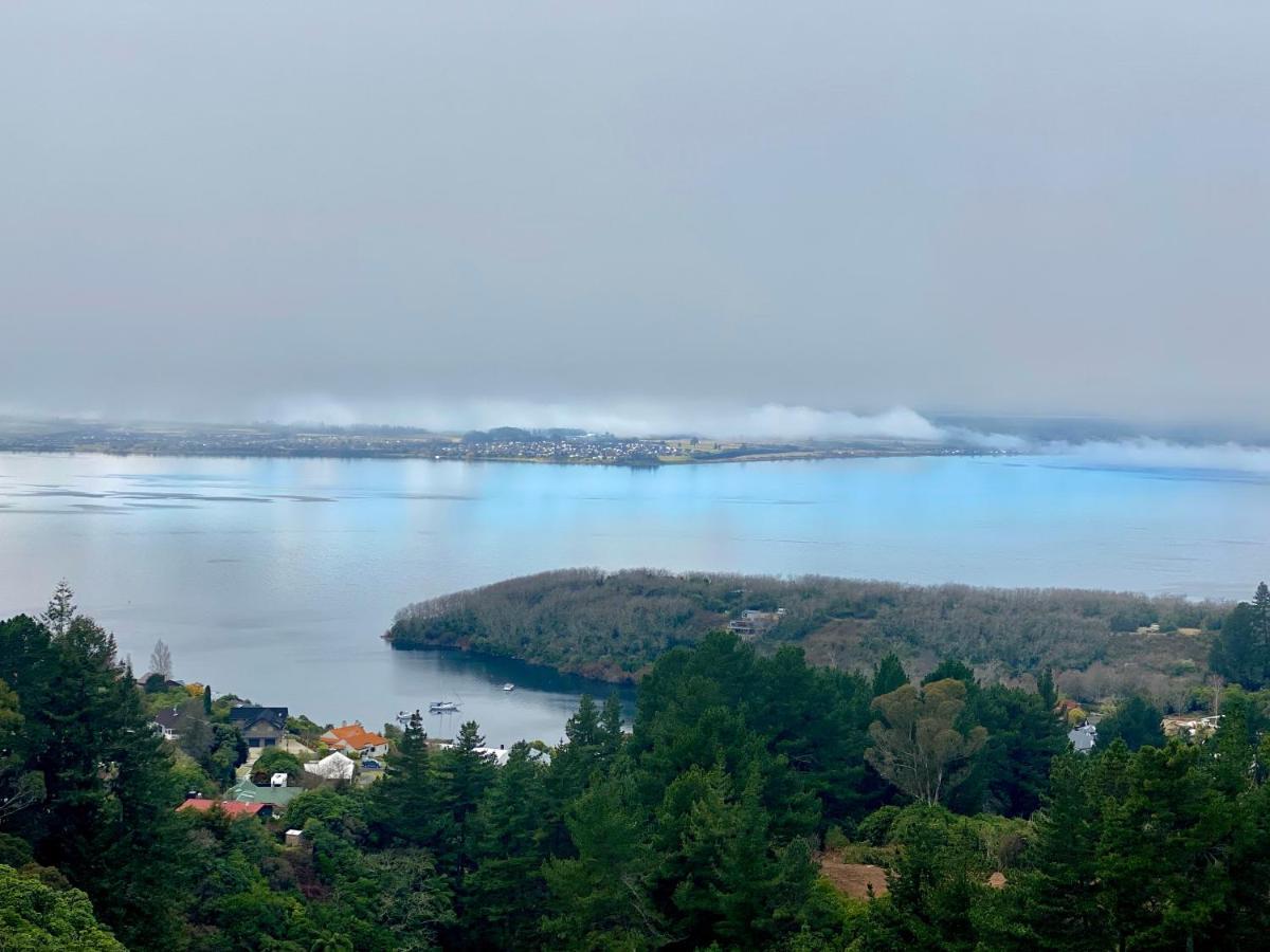 Acacia Cliffs Lodge Taupo Bagian luar foto