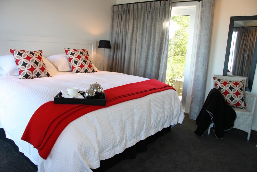 Acacia Cliffs Lodge Taupo Bagian luar foto